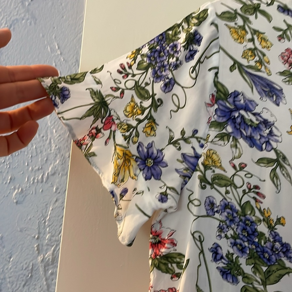 3 for $25! Anne Carson Floral‎ Ruffle Women Top, size Small - Picture 5 of 9
